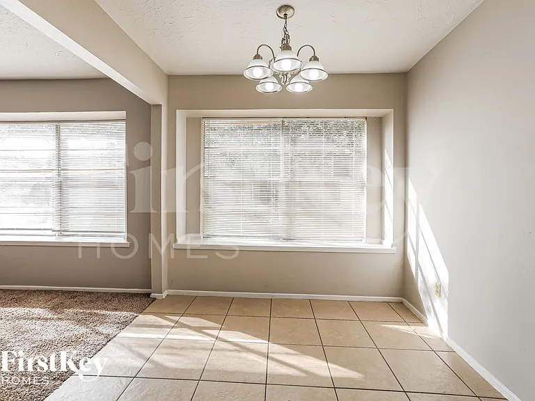 4426 Adonis Dr — Photo 6