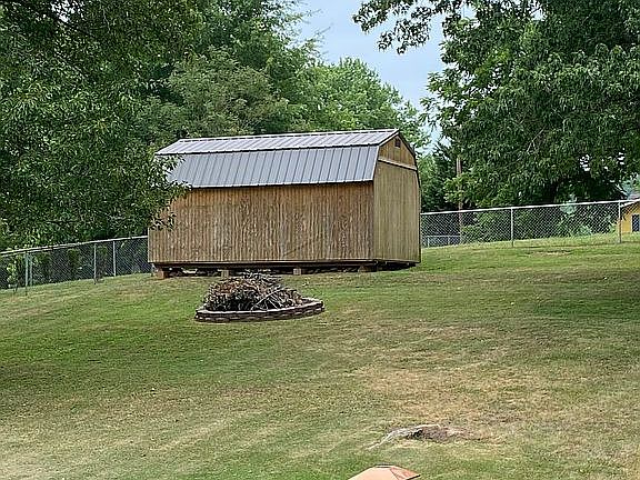 2nd image of 133 Woody Meadow Dr