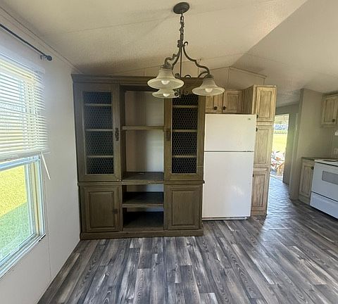 3rd image of 1635 Grand Bois Rd
