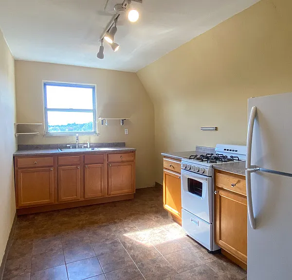 820 Bayridge Ave #3 — Photo 7