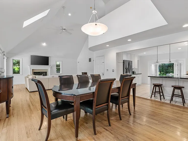 6 Bennett Dr — Photo 21