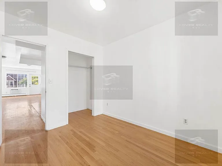 1069 Jefferson Ave #TOP — Photo 8