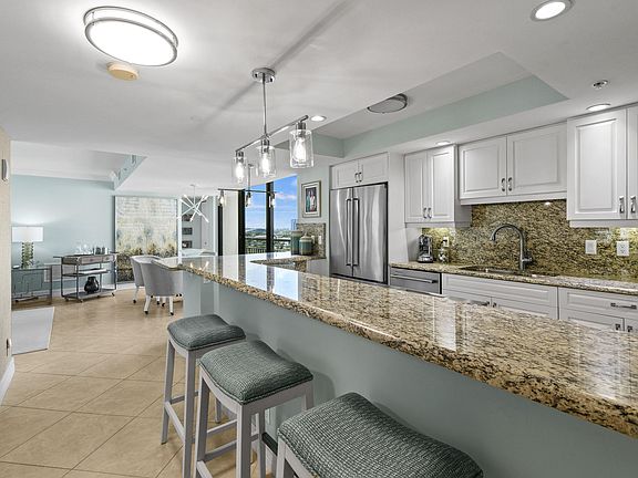 5th image of 3000 N Ocean Drive #9h