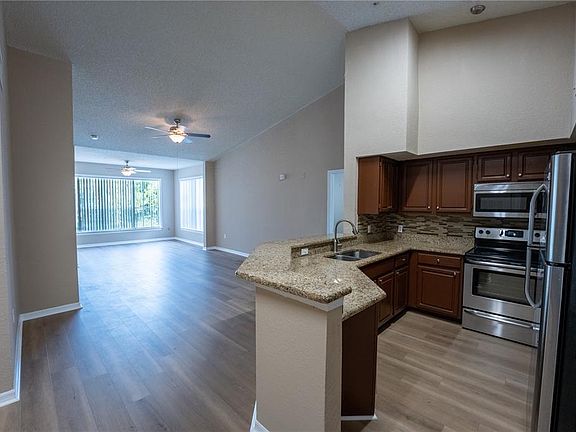 3rd image of 13028 PLANTATION PARK CIRCLE #1225