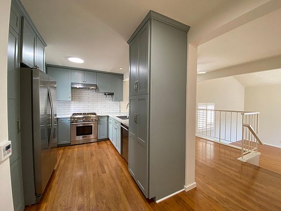 5th image of 719 E Victoria St #A