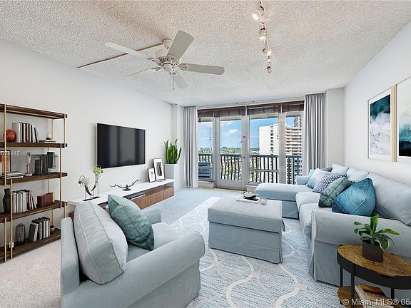 2nd image of 4020 Galt Ocean Dr APT 1105