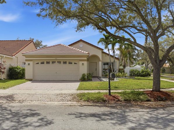 922 Falling Water Rd