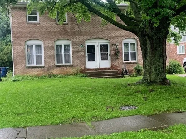 72 E Summerset Ln, Buffalo, NY 14228