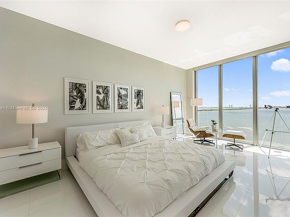 3rd image of 2900 NE 7th Ave Unit 1005