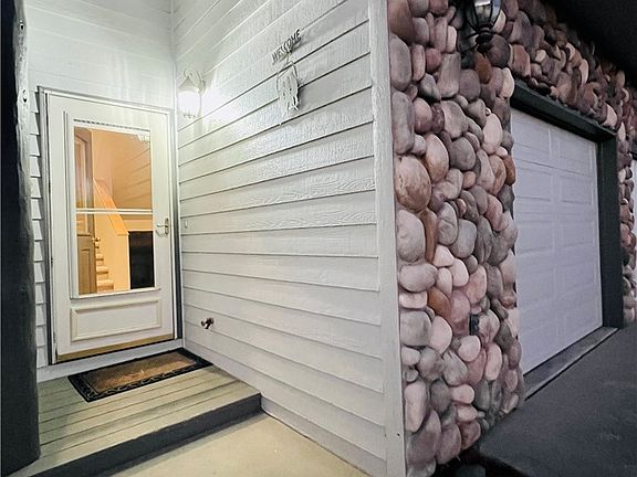 2nd image of 819 Lower Continental Dr Unit 2