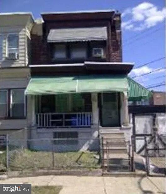 1st image of 2081 Wilmot St