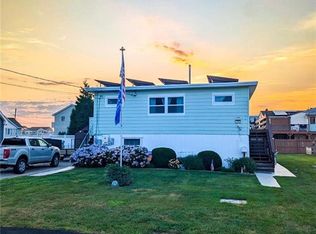 29 Montauk Ave, Westerly, RI 02891
