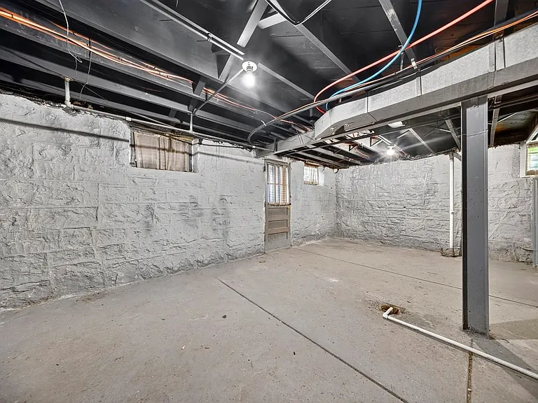 5920 Ferris Ave — Photo 32