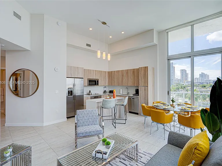3900 Biscayne Blvd #S-502 — Photo 25
