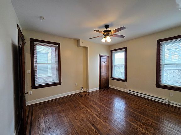 4th image of 1227 W Allegheny Ave #3R