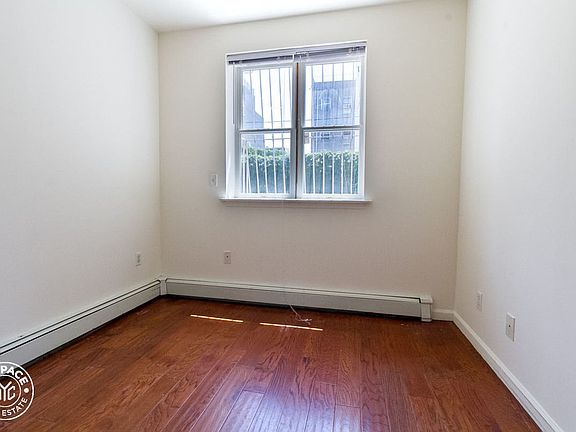 5th image of 1352 Dekalb Ave APT 2