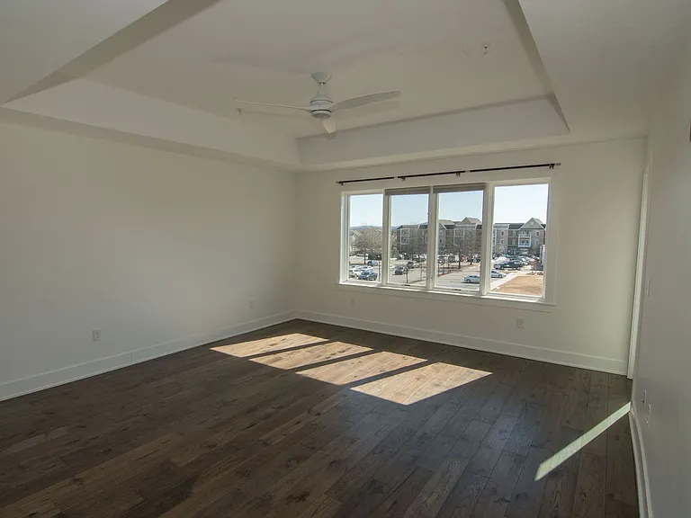 Old Trail Heights Apartments — Photo 4