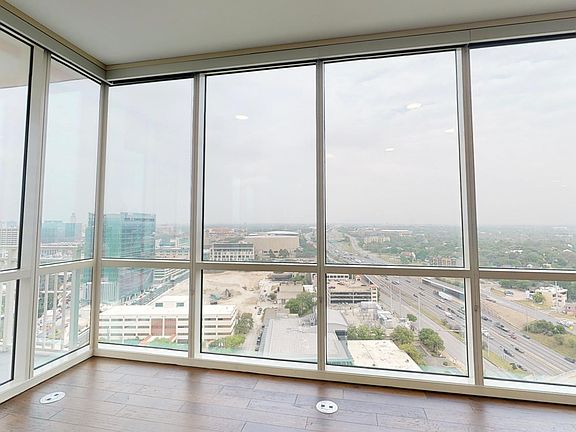 4th image of 575 E 10th St #1202
