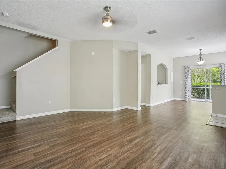18181 Paradise Point Dr — Photo 44
