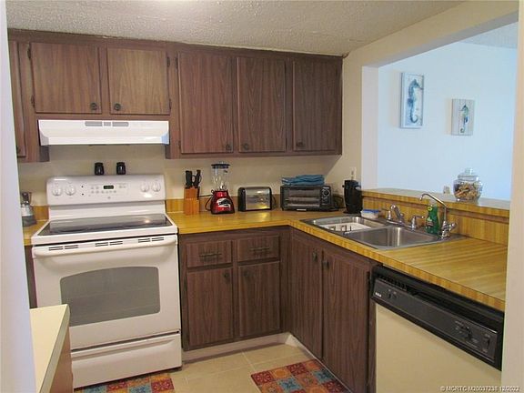 5th image of 10102 S Ocean Dr #709
