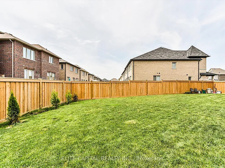 65 Seedling Cres — Photo 30