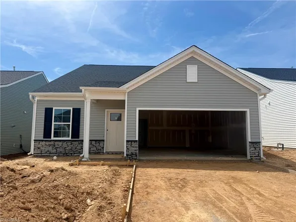 197 Candytuft Ct, Lexington, NC 27295