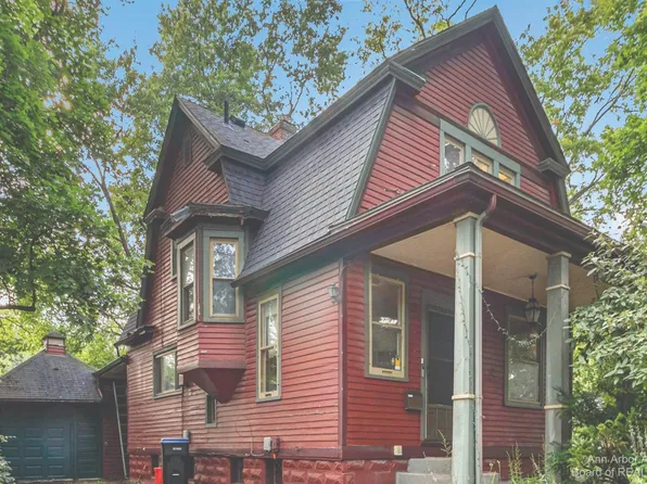 115 Oakwood St, Ypsilanti, MI 48197
