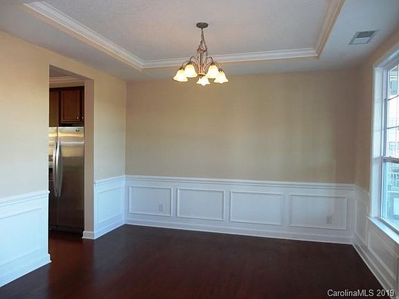 4th image of 105 Community Park Ln