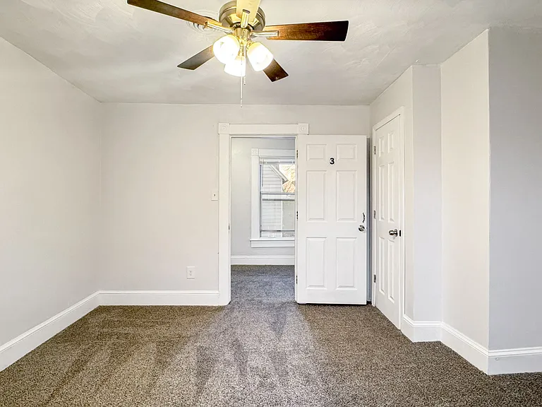 2728 E Virginia Beach Blvd — Photo 18