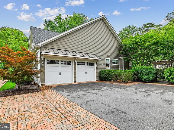 4th image of 1611 Misty Manor Way
