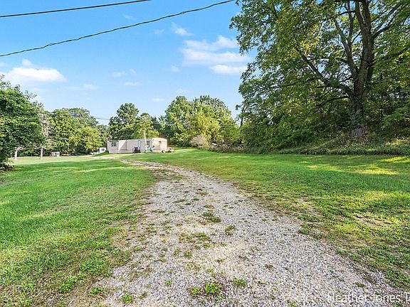 4th image of 13635 Forteen Mile Rd NE