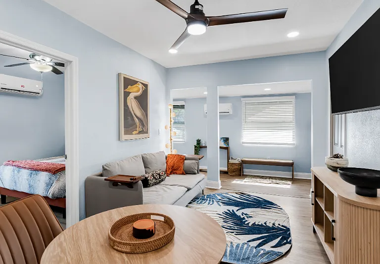 625 Kirkwood Ter N #A — Photo 3