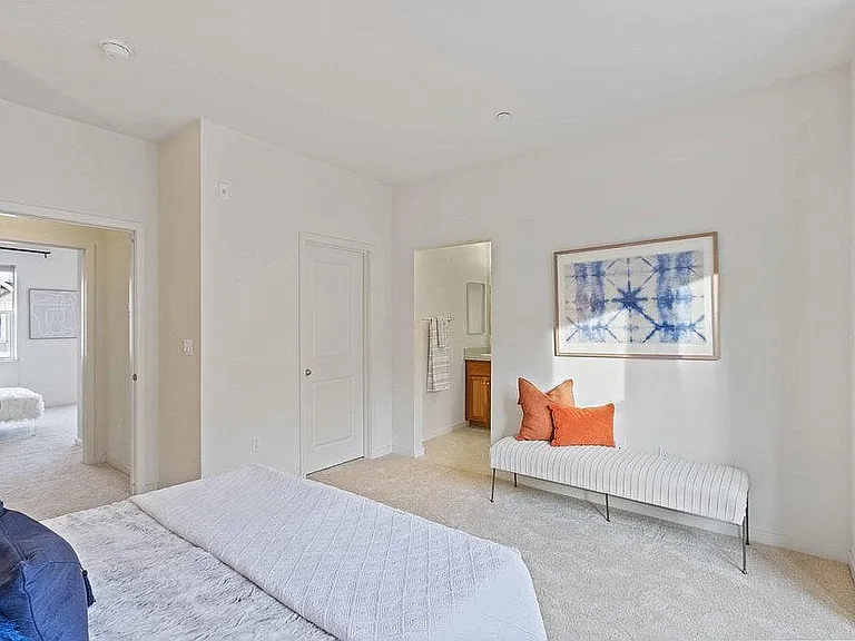 1900 Aberdeen Ln — Photo 12