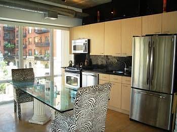 3rd image of 1430 S Michigan Ave APT 319
