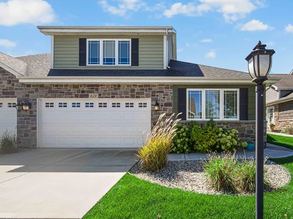 621 Village Point, Chesterton, IN 46304