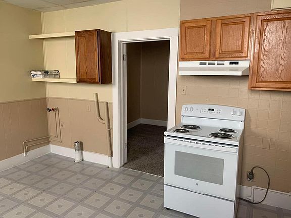 5th image of 1504 E Illinois St