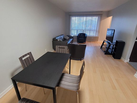 5th image of 2415 Padstow Cres