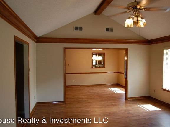 5th image of 1620 Timber Creek Dr