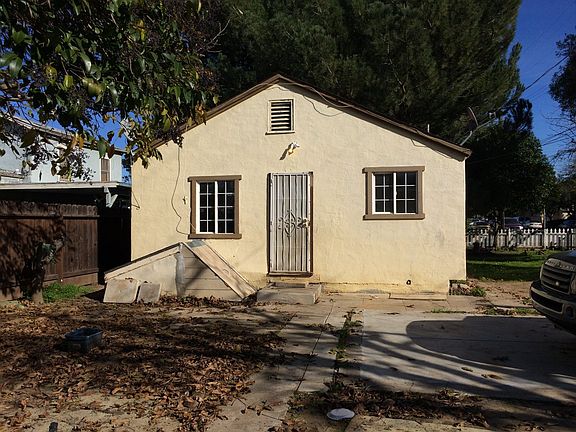 4th image of 7201 Eigleberry St