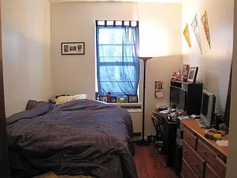 Rented by R New York