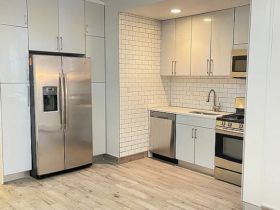 5th image of 43-30 46th St #1K