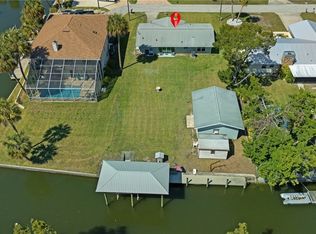 1930 NW 17th St, Crystal River, FL 34428