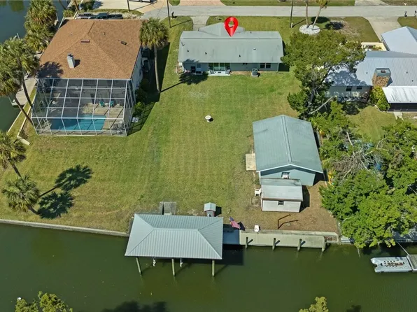 1930 NW 17th St, Crystal River, FL 34428