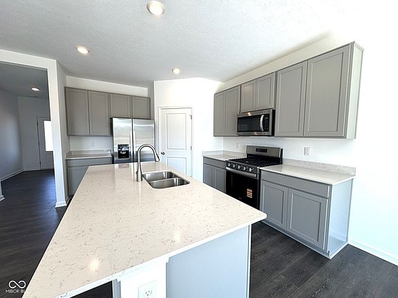 4th image of 5899 Trichel Dr