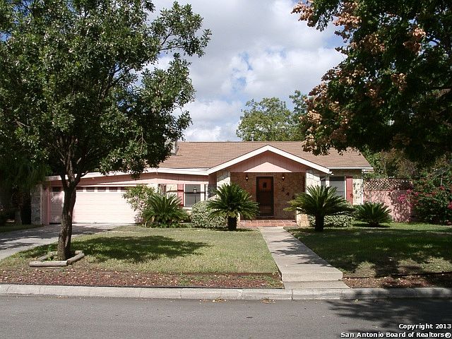 1st image of 245 W Lovera Blvd