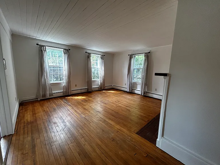 9 South St #B — Photo 4