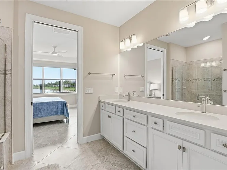 12361 Canal Grande Dr — Photo 18