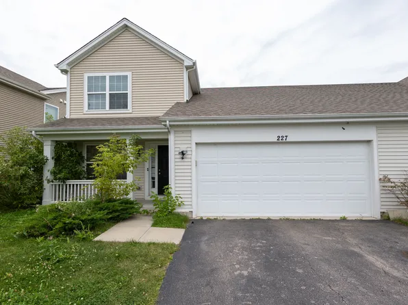 227 Maryland Ln, Pingree Grove, IL 60140