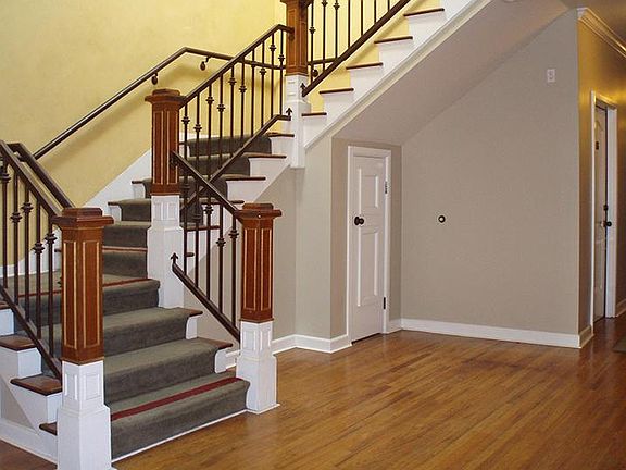 4th image of 540 E Santa Clara St #211