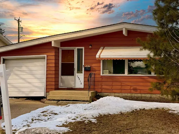 10512 55th Ave NW, Edmonton, AB T6H 0W7